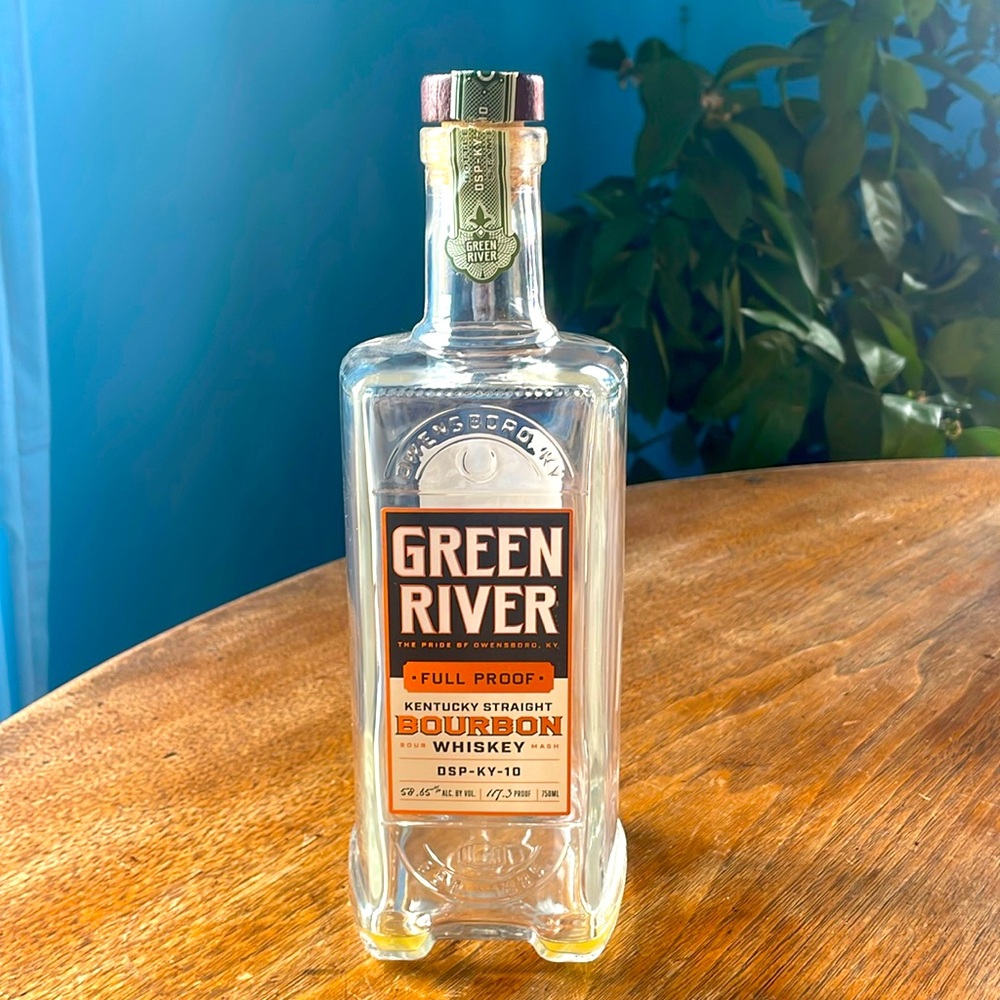 EMPTY Green River Kentucky Bourbon 🥃 collector bottle